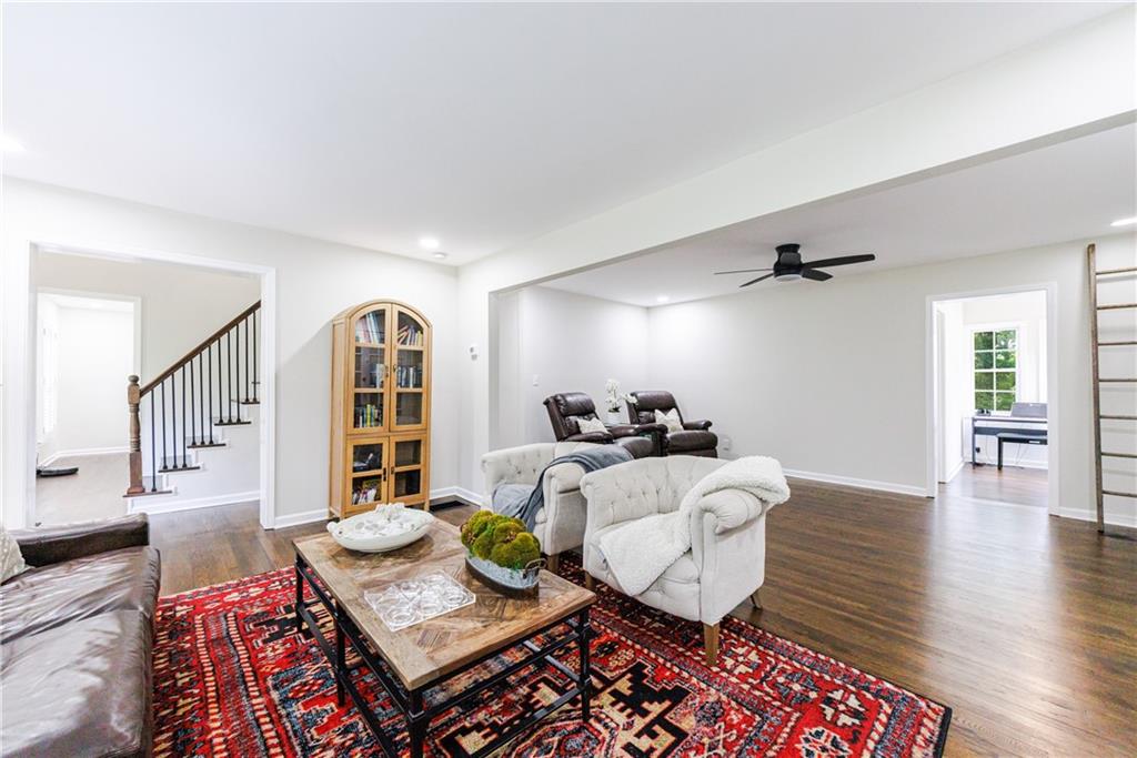 2559 Kingswood Drive