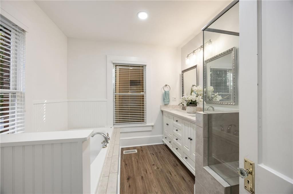 451 Burlington Road NE