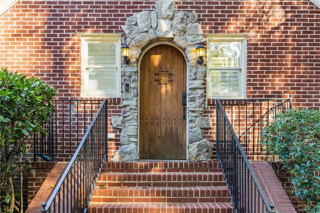 451 Burlington Road NE