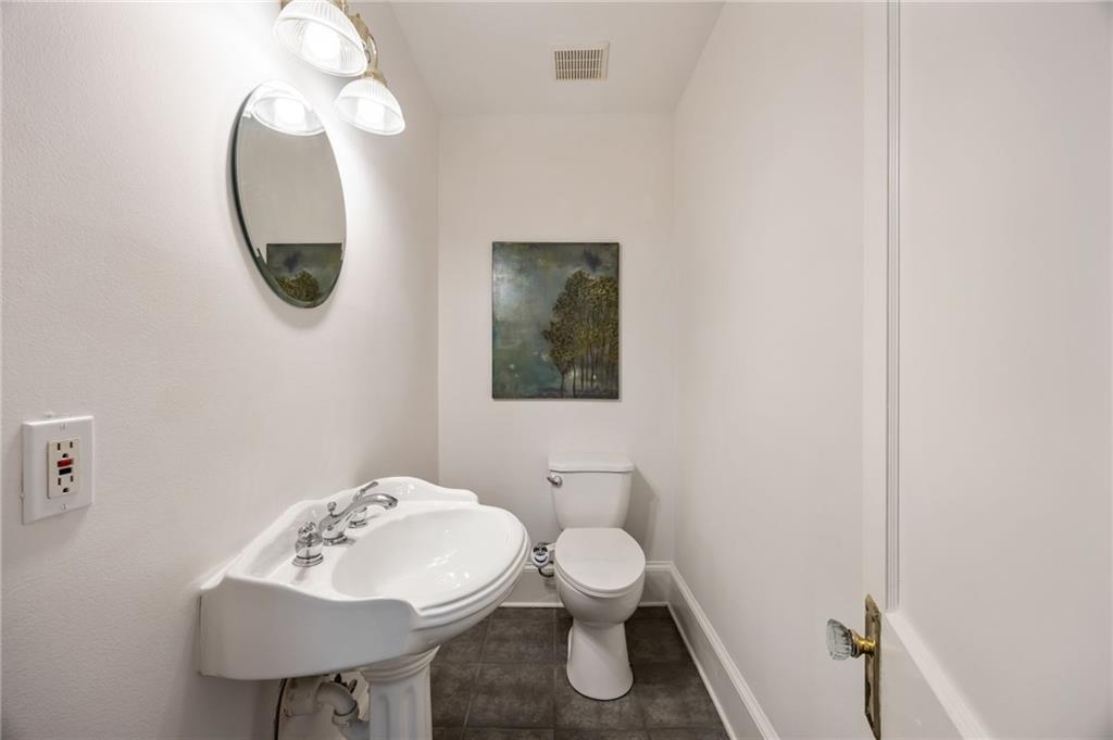 451 Burlington Road NE