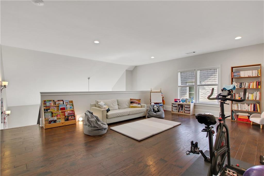 3486 Brookleigh Lane NE