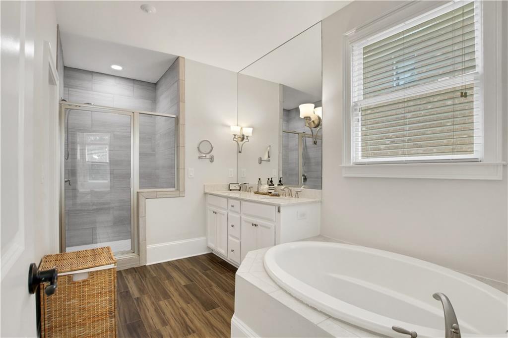 3486 Brookleigh Lane NE