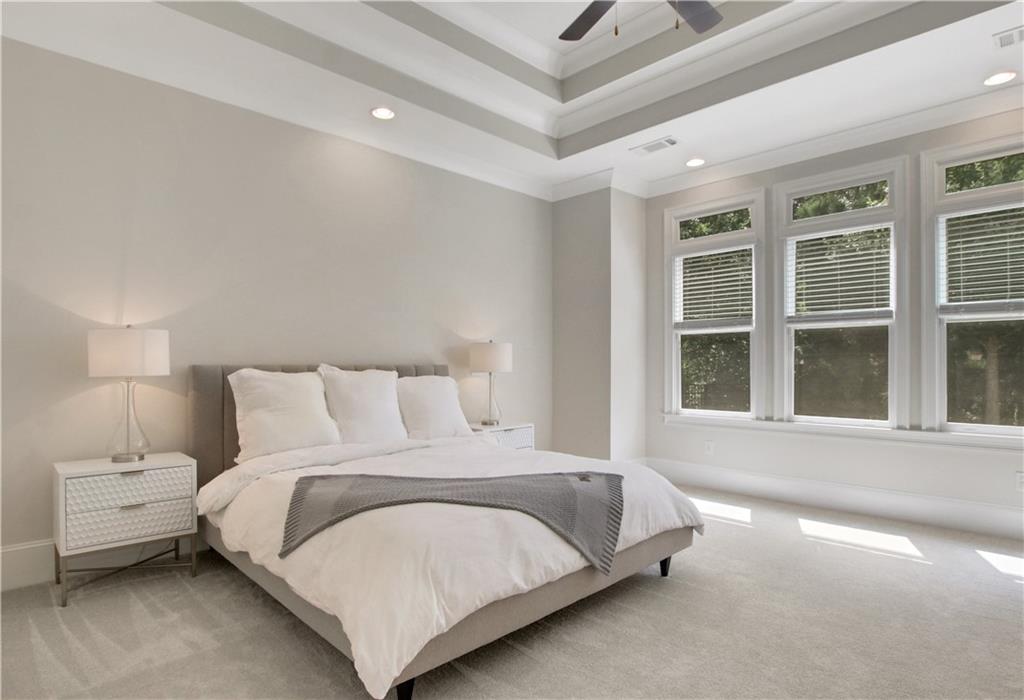 3486 Brookleigh Lane NE