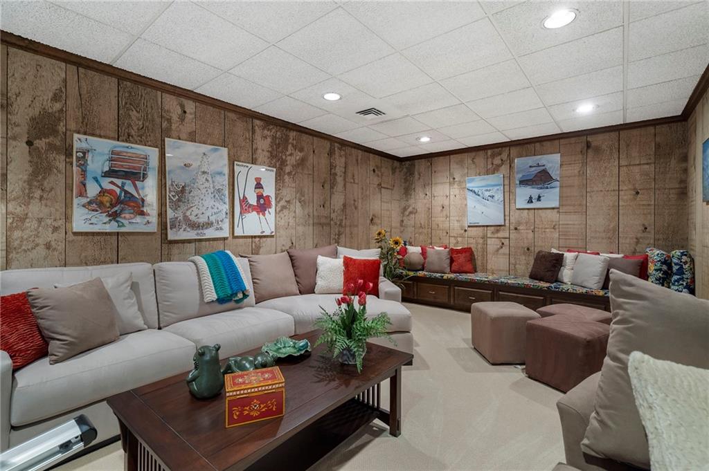 6206 Mountain Brook Way