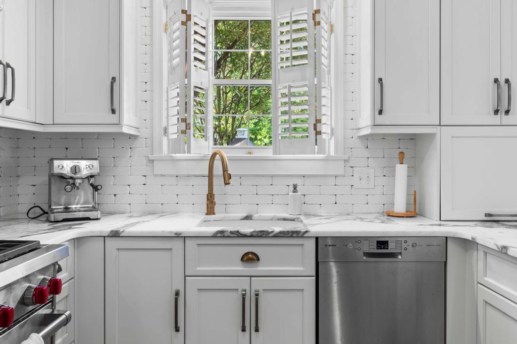 2255 Fairhaven Circle NE