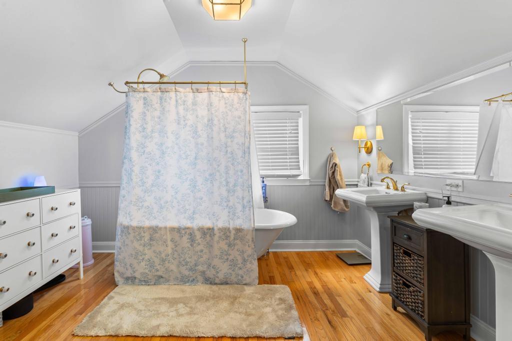 2255 Fairhaven Circle NE