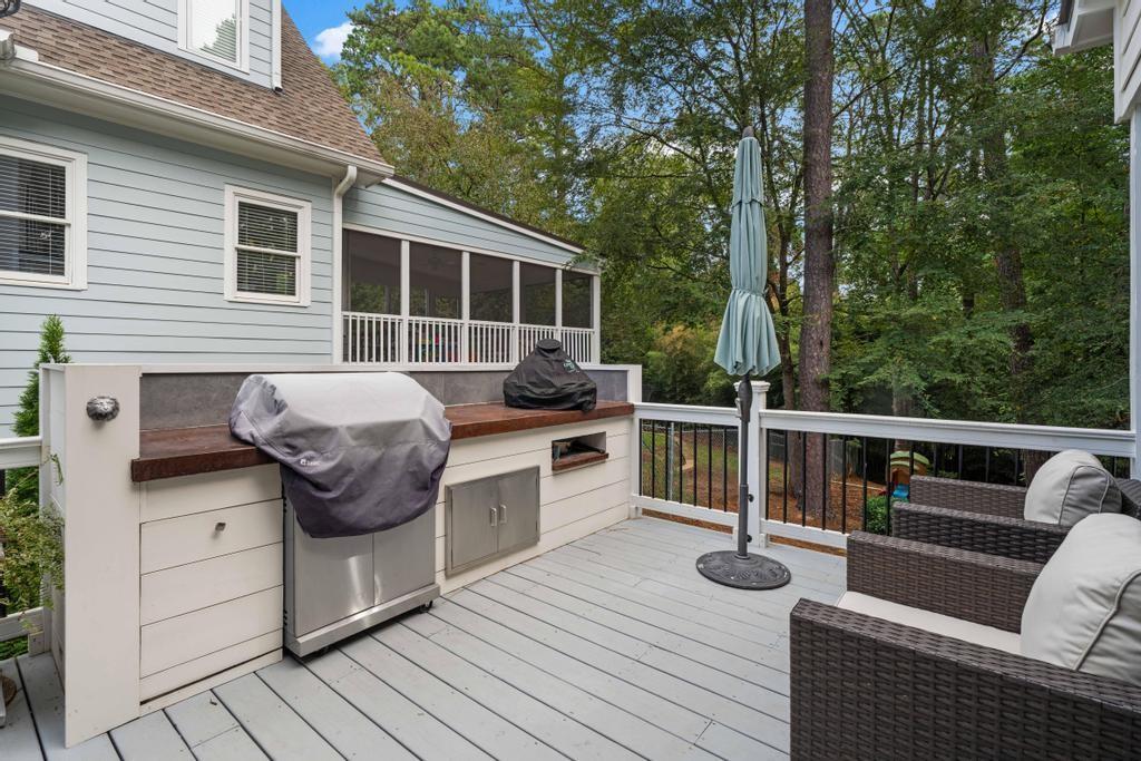 2255 Fairhaven Circle NE