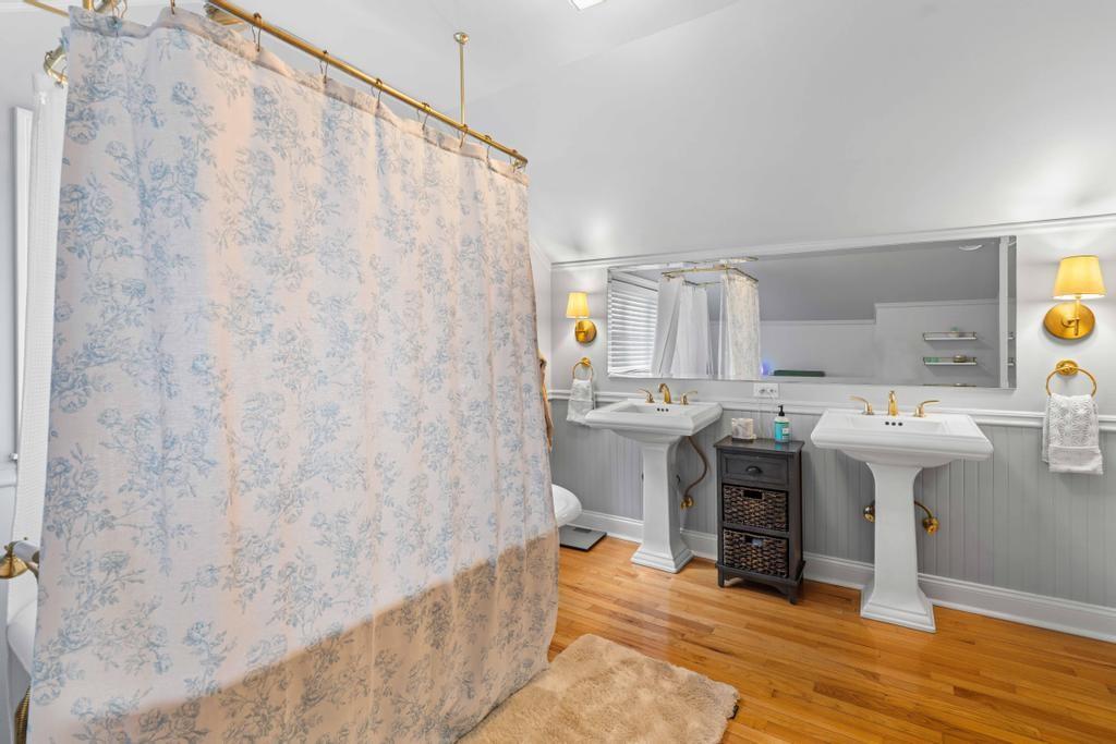 2255 Fairhaven Circle NE