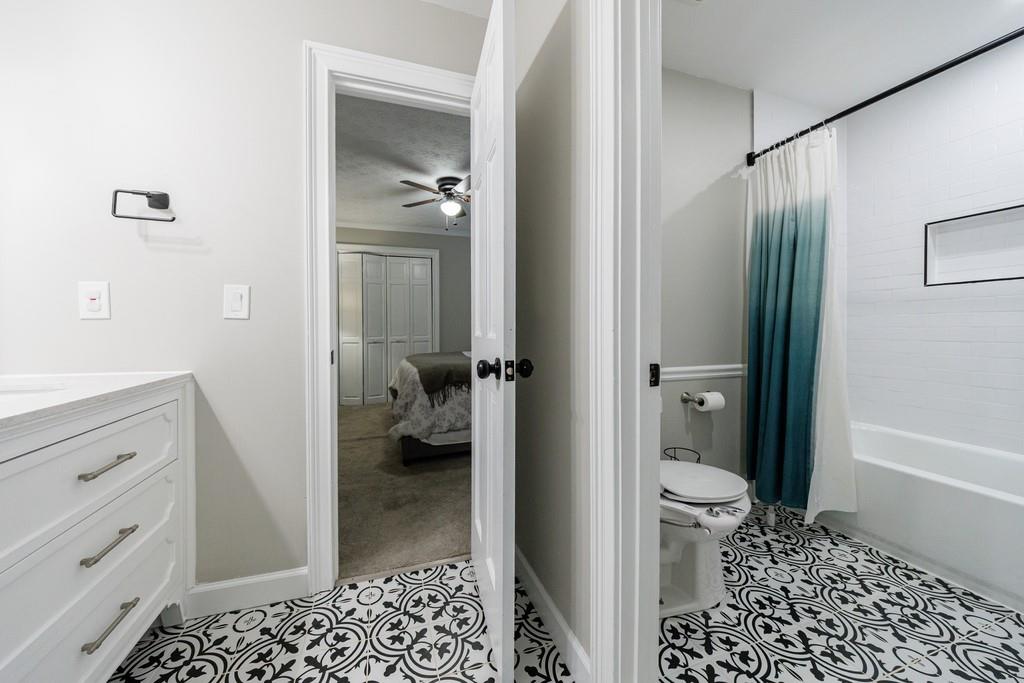 2452 Pine Cove Drive