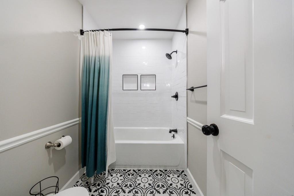 2452 Pine Cove Drive