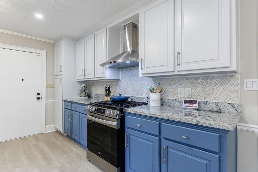 2452 Pine Cove Drive