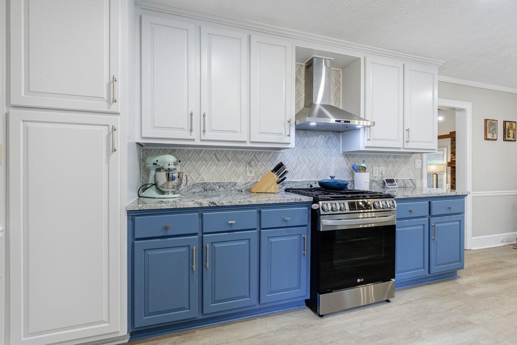 2452 Pine Cove Drive