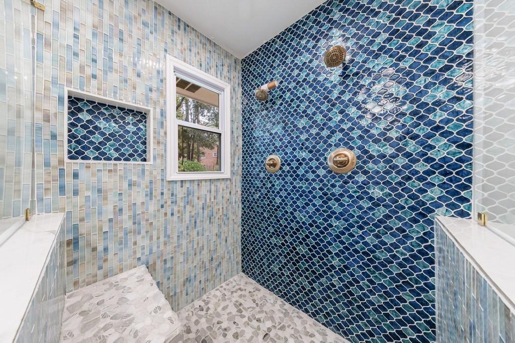 2452 Pine Cove Drive