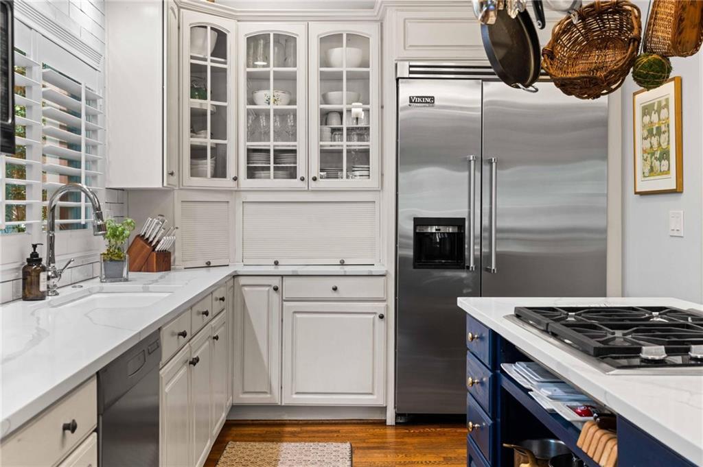 937 Buckingham Circle NW