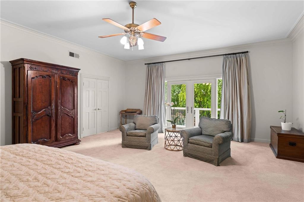 937 Buckingham Circle NW