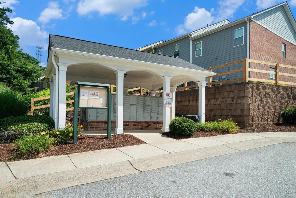 818 Arbor Gate