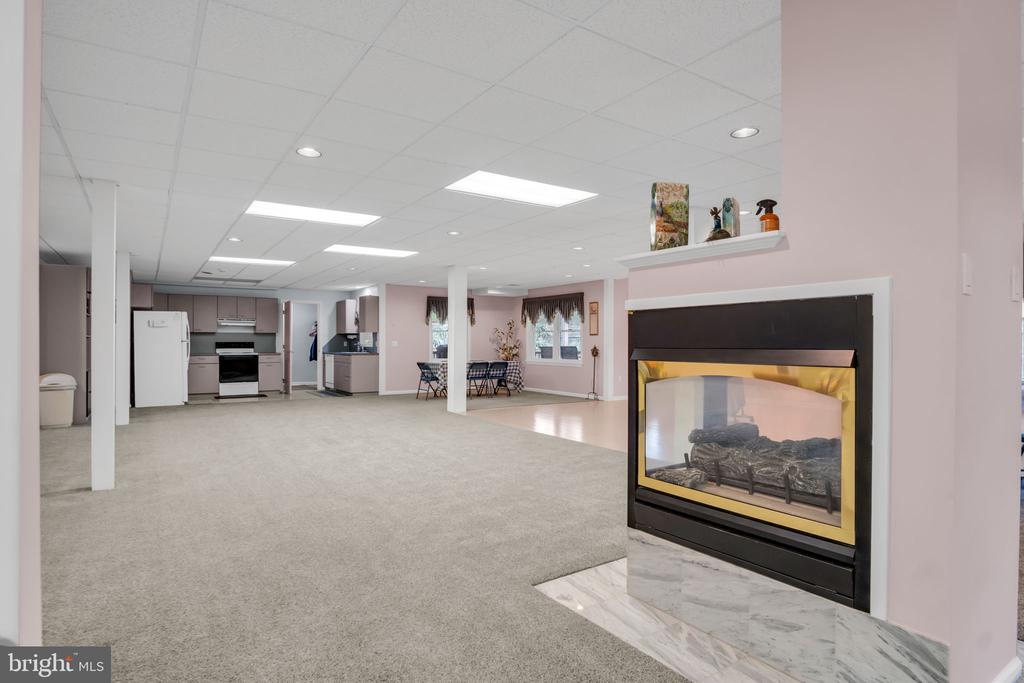 2004 MOUNTAIN PINE DRIVE