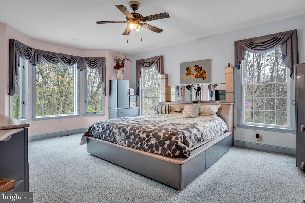 2004 MOUNTAIN PINE DRIVE