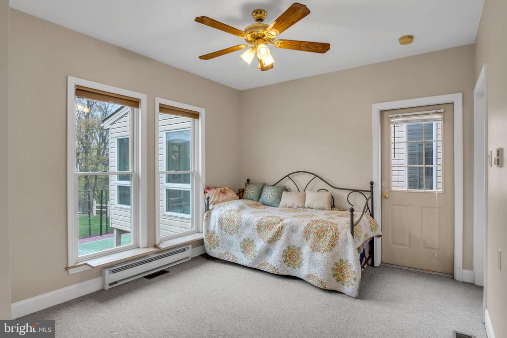 2004 MOUNTAIN PINE DRIVE