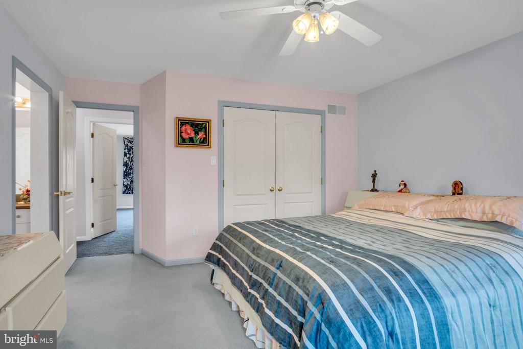 2004 MOUNTAIN PINE DRIVE