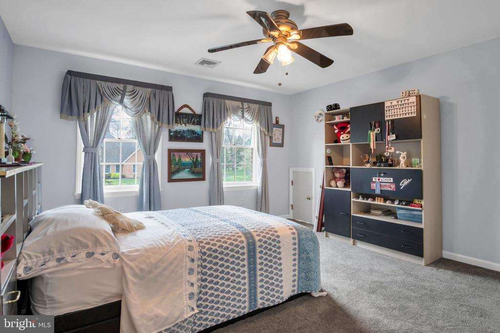 2004 MOUNTAIN PINE DRIVE