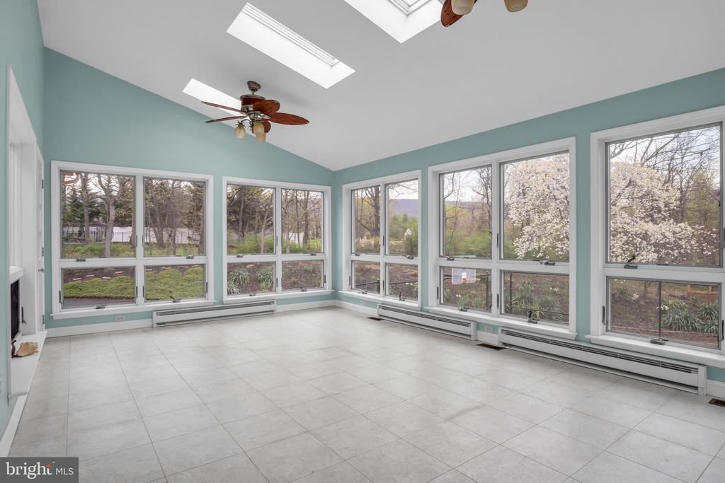 2004 MOUNTAIN PINE DRIVE