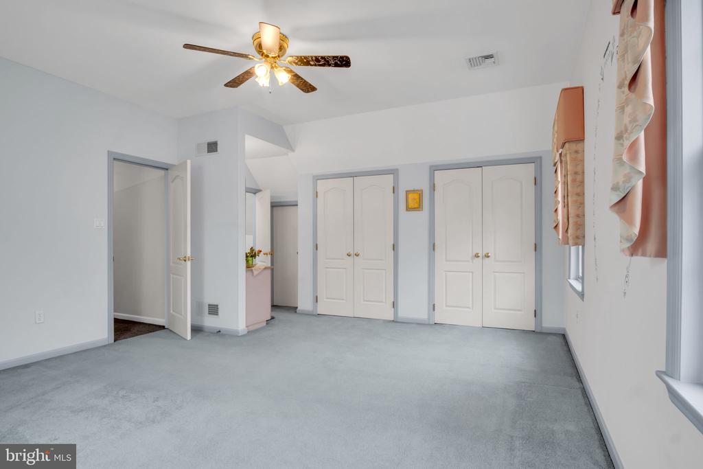 2004 MOUNTAIN PINE DRIVE