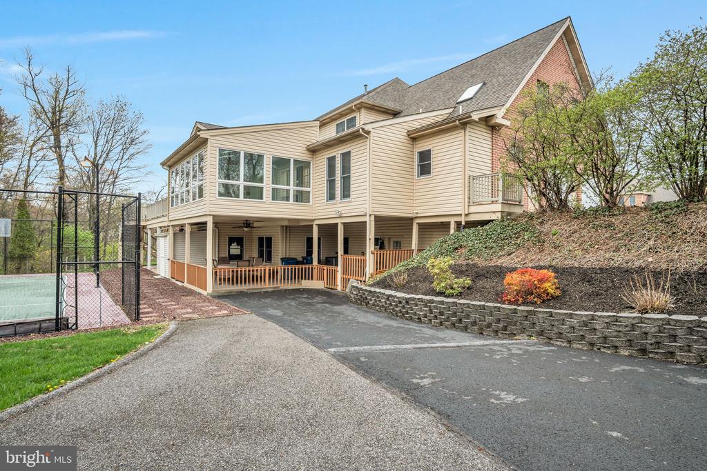 2004 MOUNTAIN PINE DRIVE