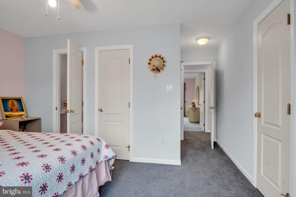 2004 MOUNTAIN PINE DRIVE