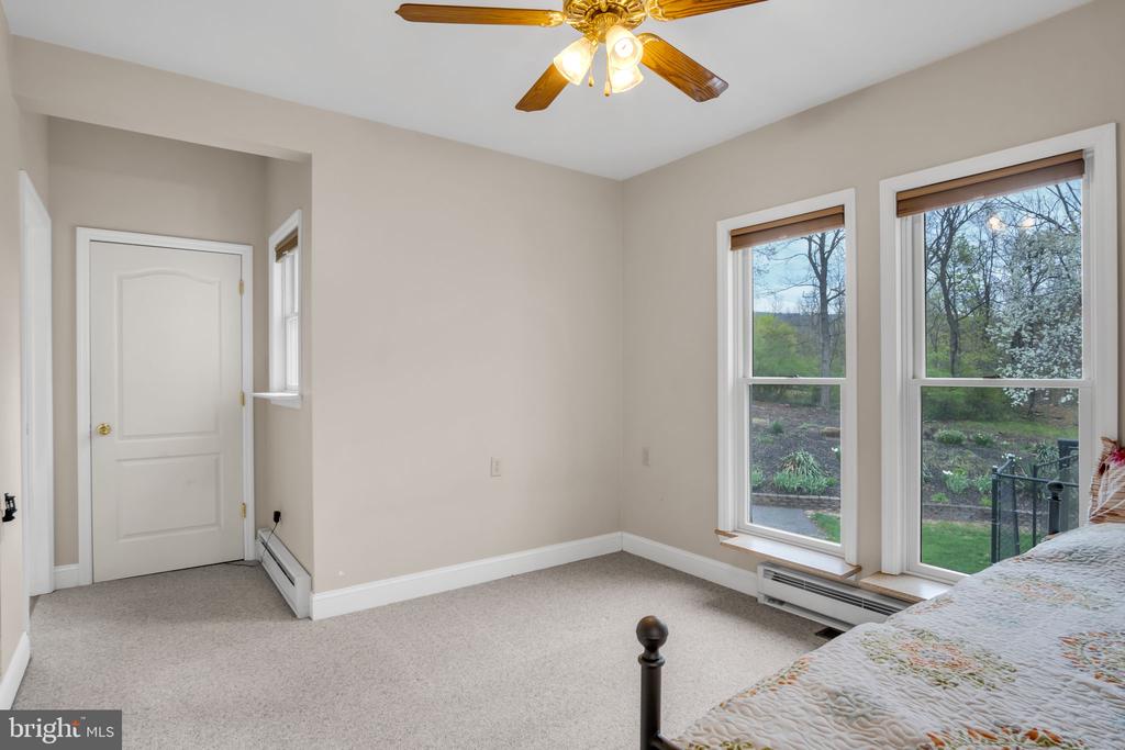 2004 MOUNTAIN PINE DRIVE