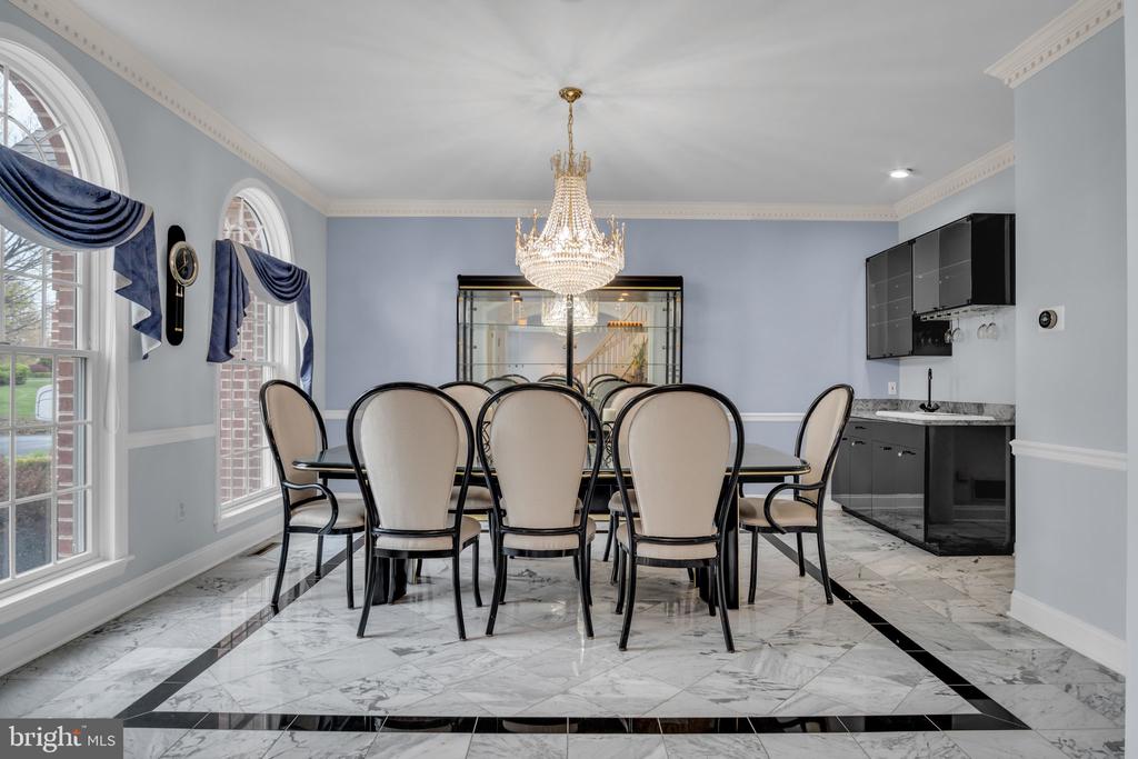 2004 MOUNTAIN PINE DRIVE