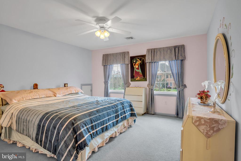 2004 MOUNTAIN PINE DRIVE