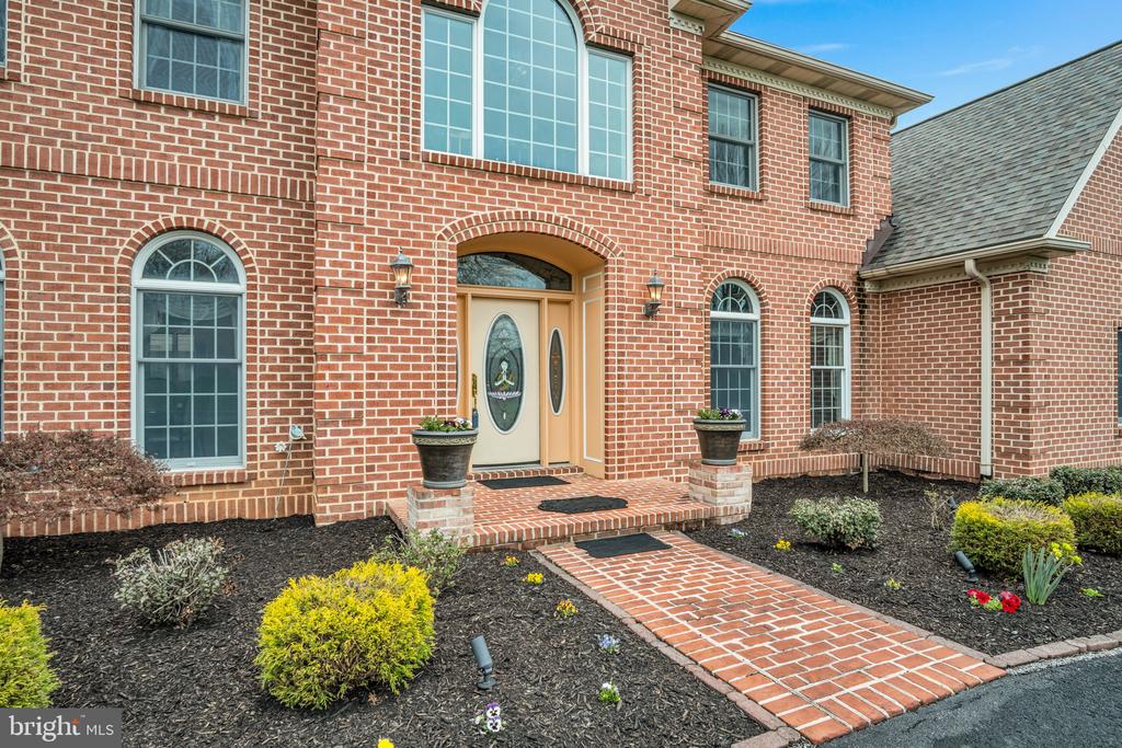2004 MOUNTAIN PINE DRIVE