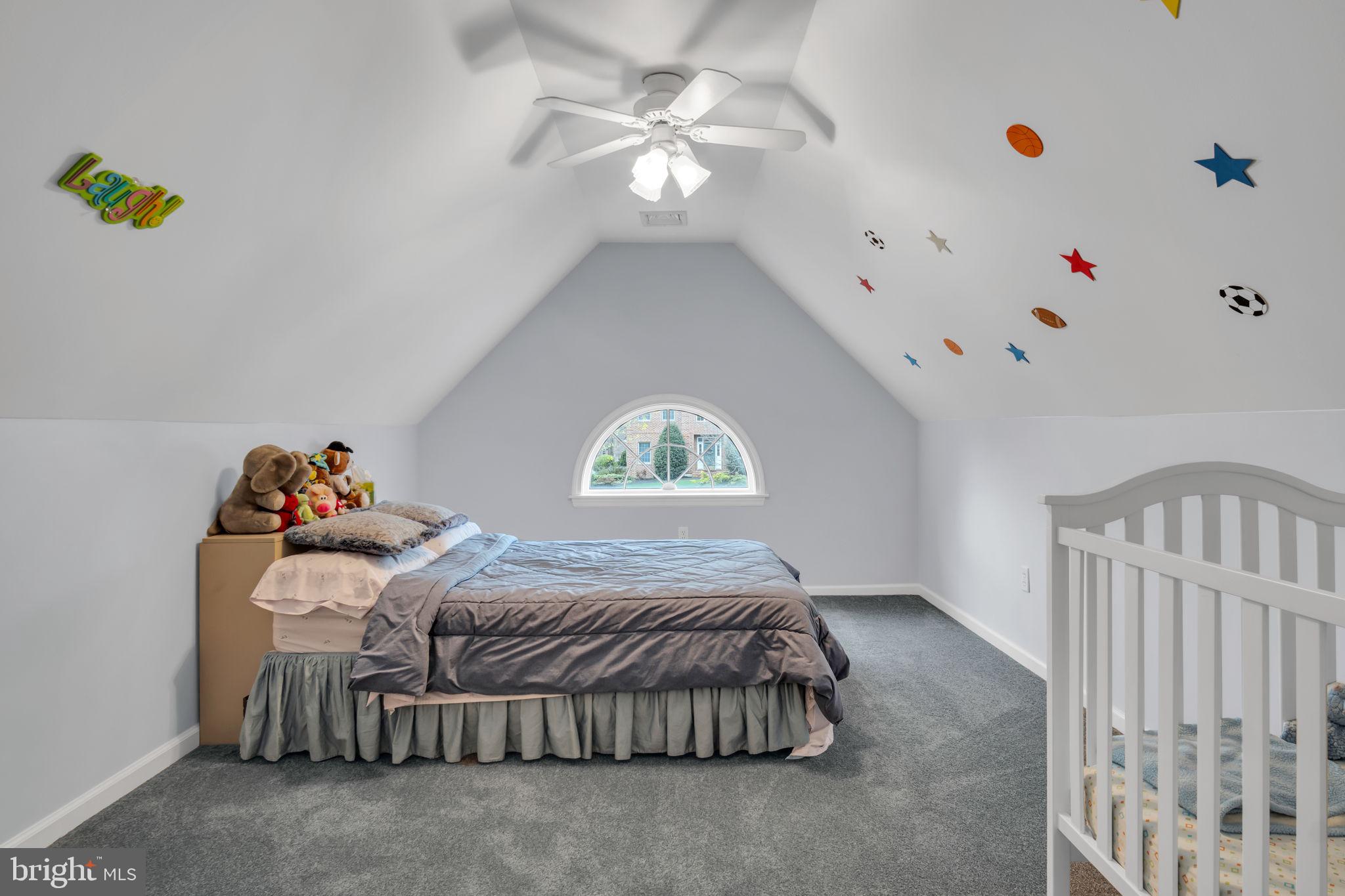 2004 MOUNTAIN PINE DRIVE