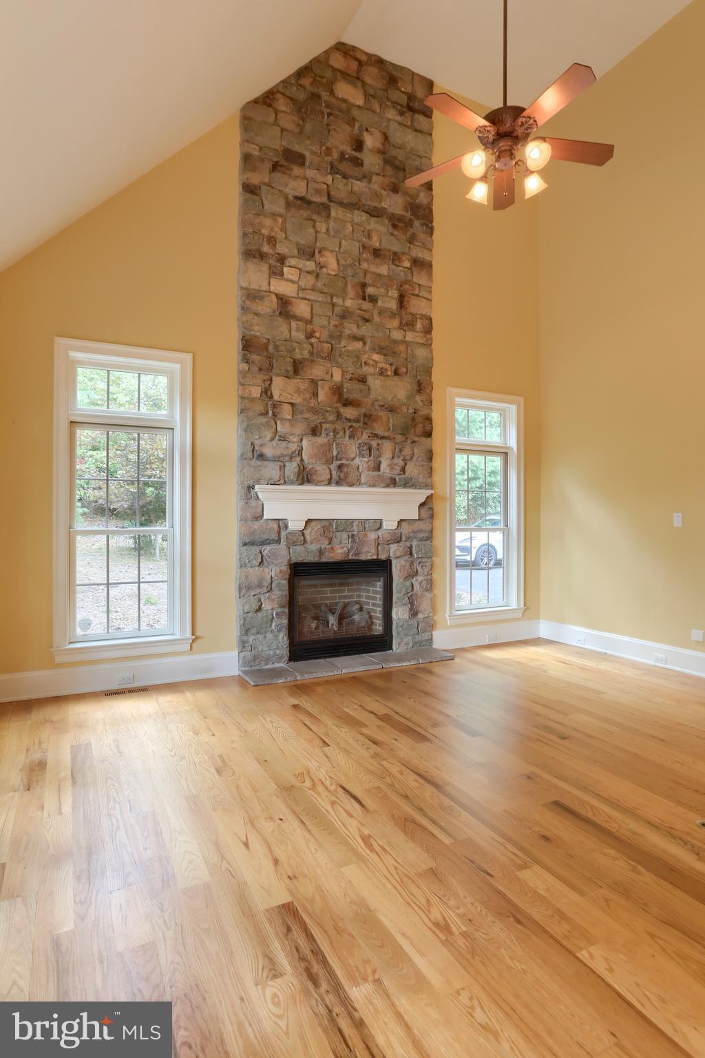 5102 Mountain Ridge Ln