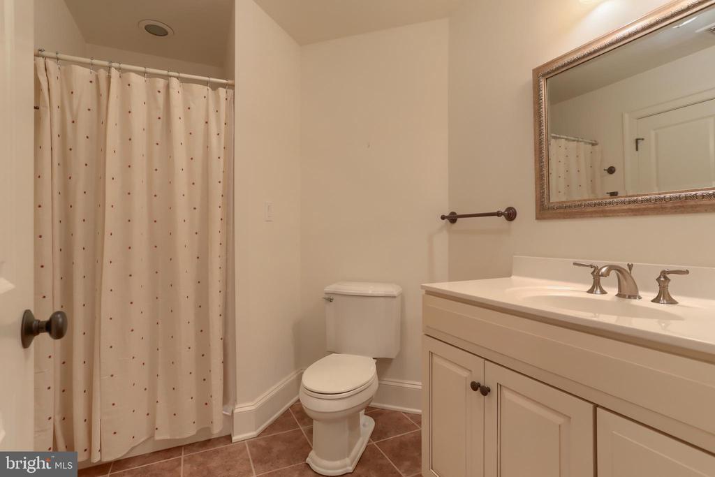 5102 Mountain Ridge Ln