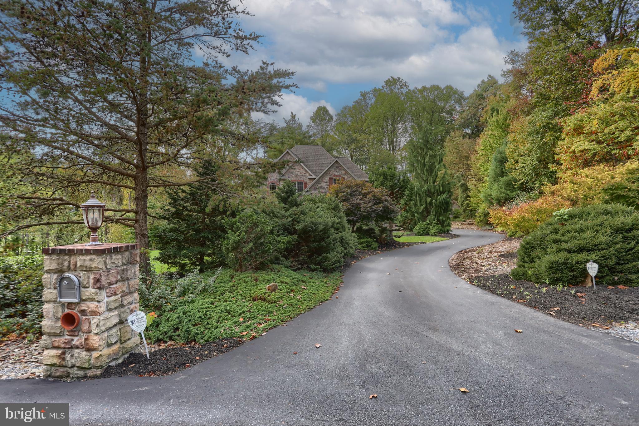 5102 Mountain Ridge Ln
