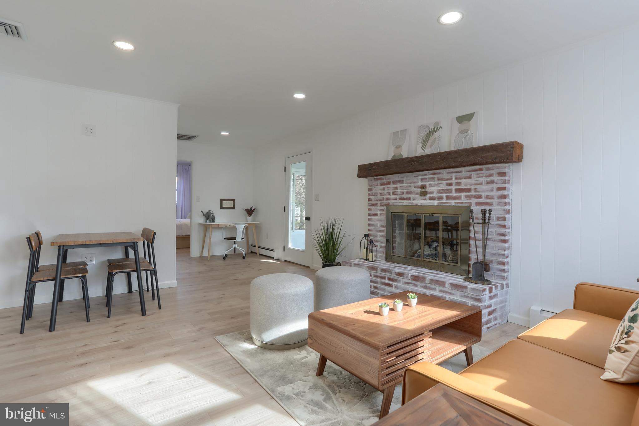137 Apple Ln