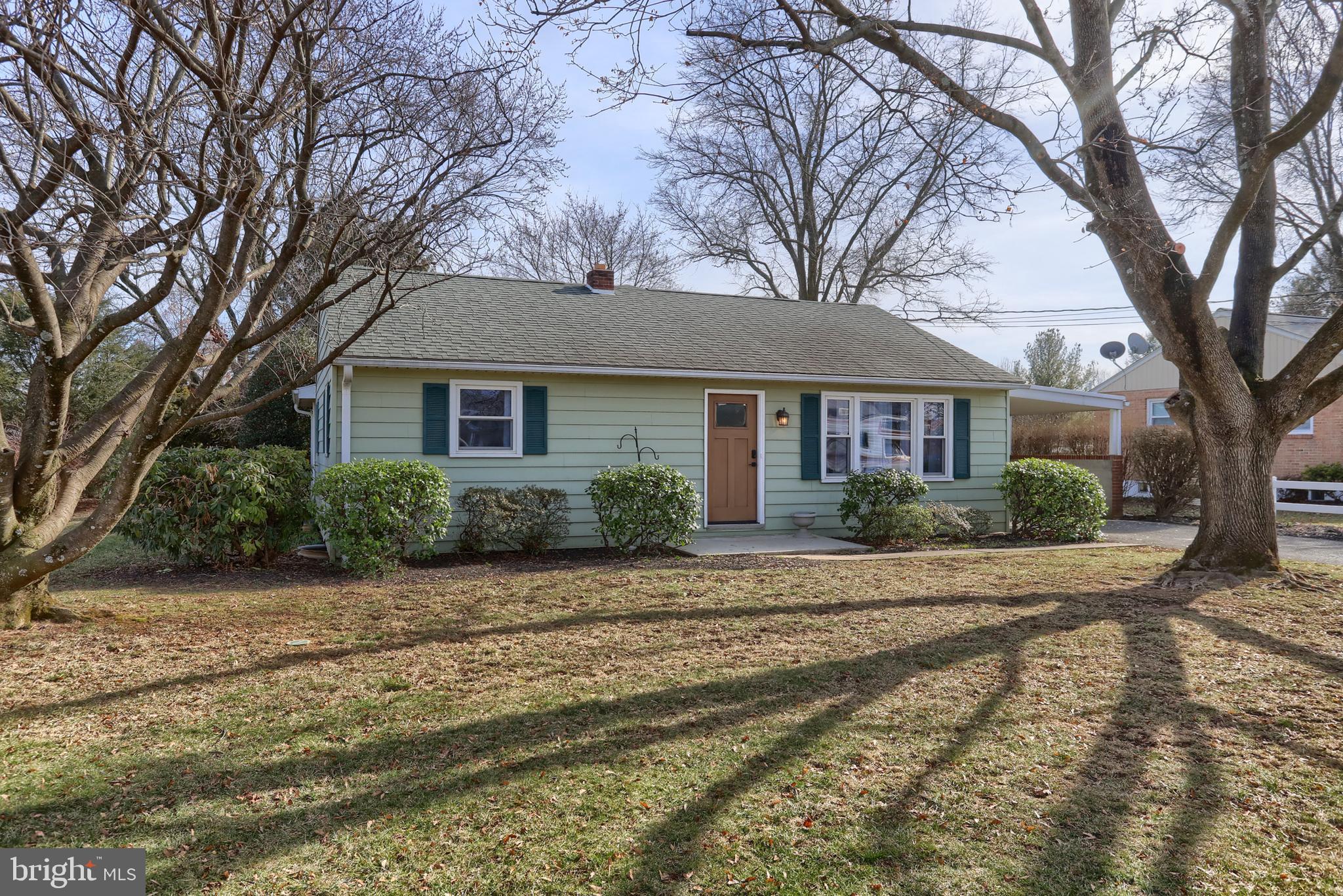 137 Apple Ln