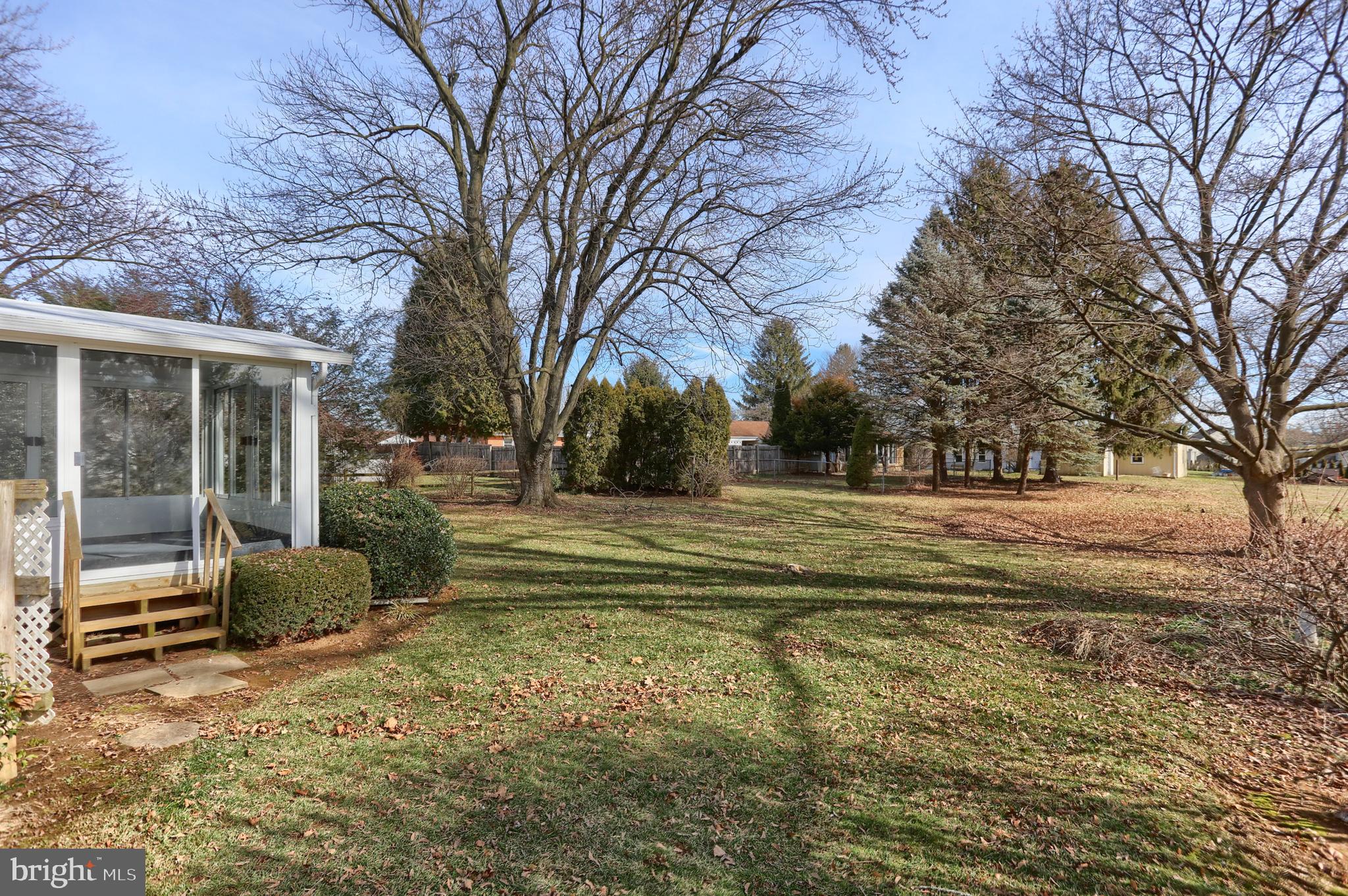 137 Apple Ln