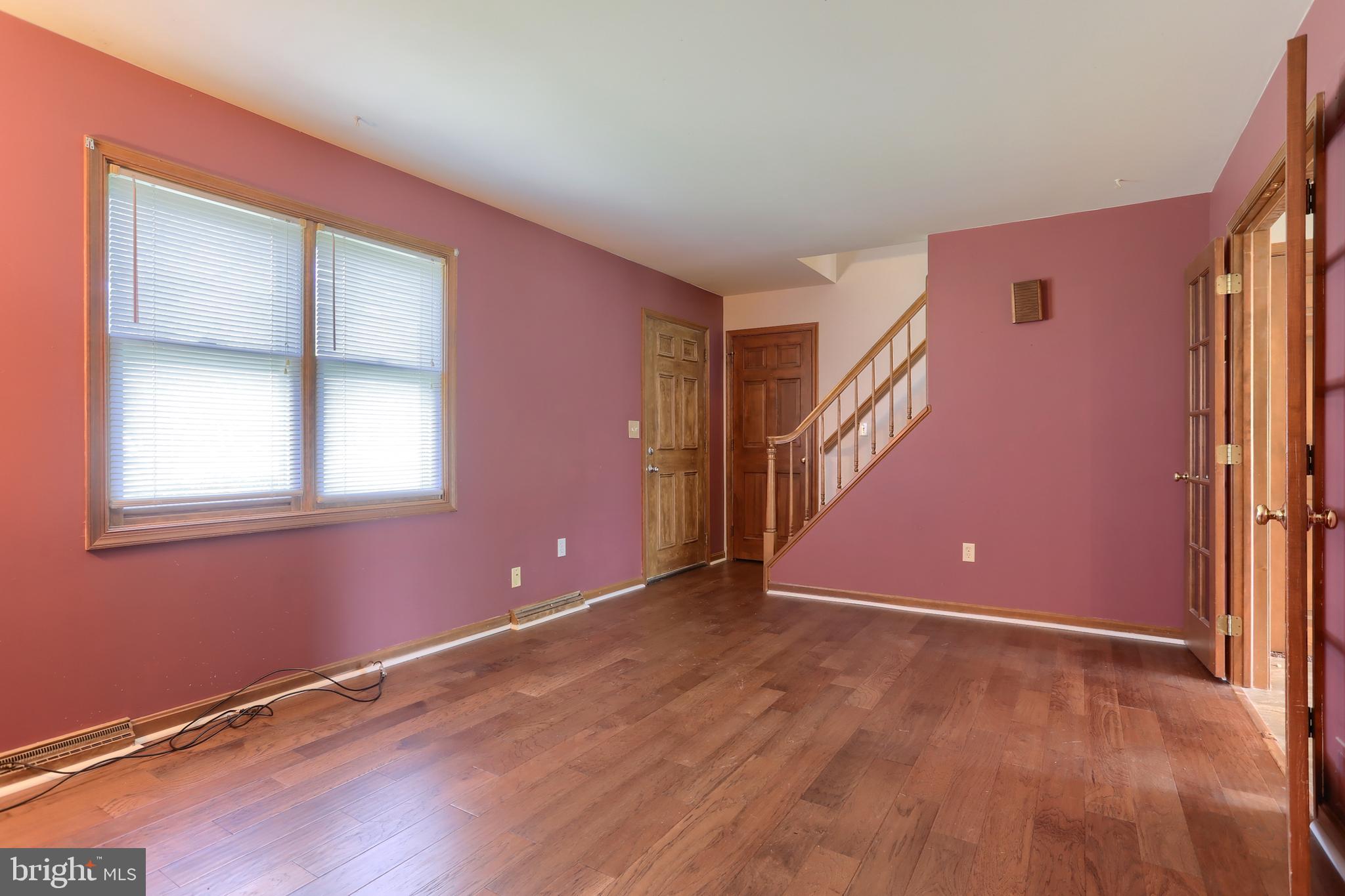 3606 Roundtop Rd