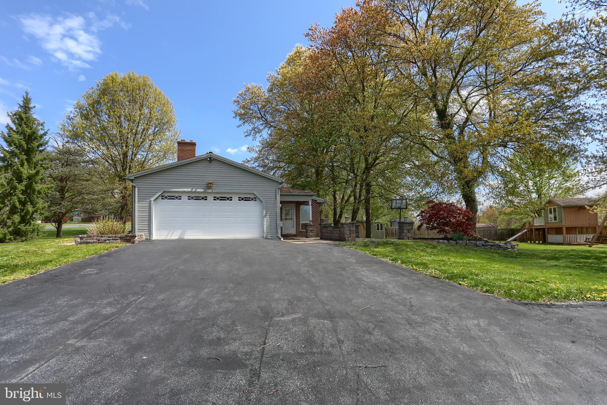 3606 Roundtop Rd
