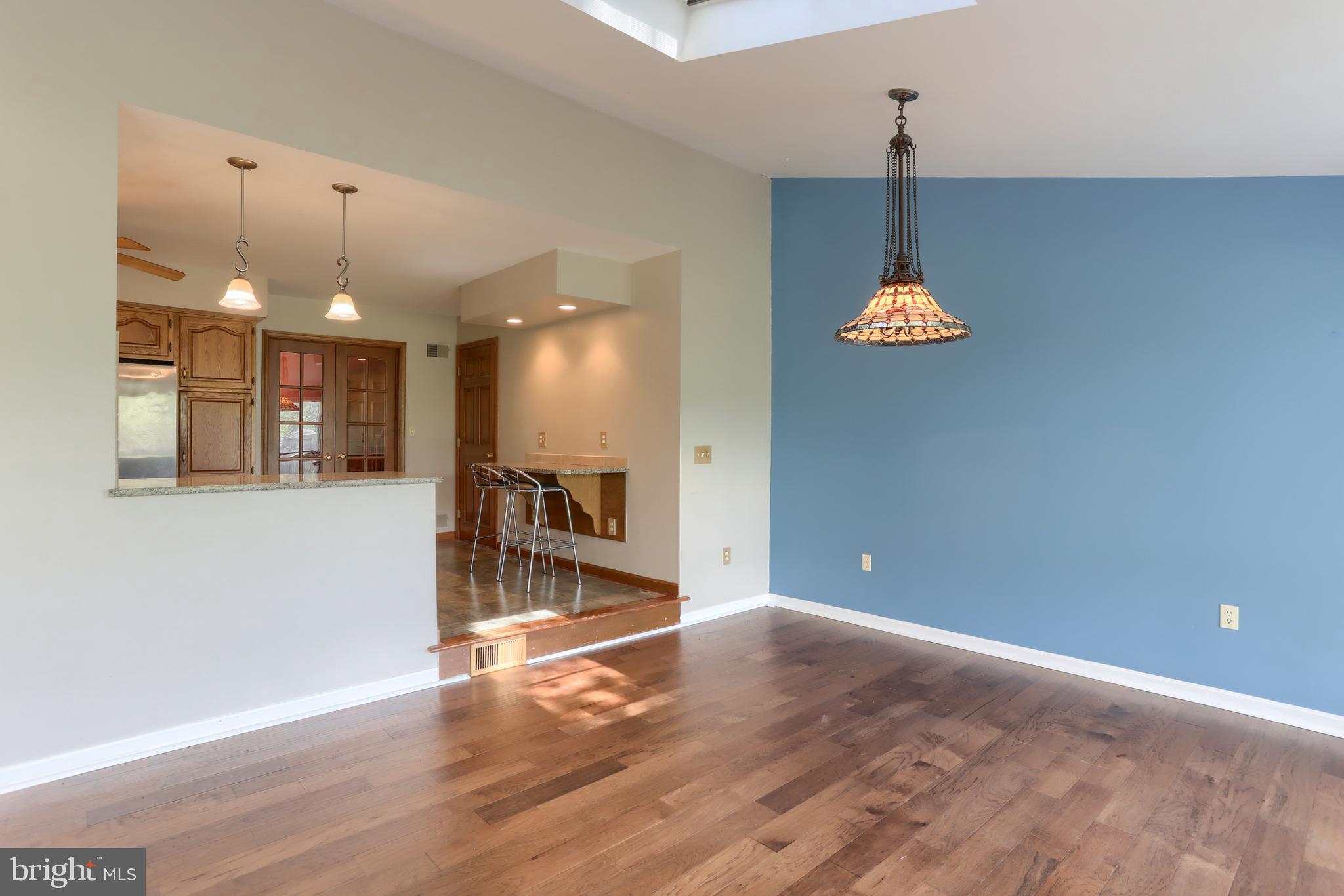 3606 Roundtop Rd