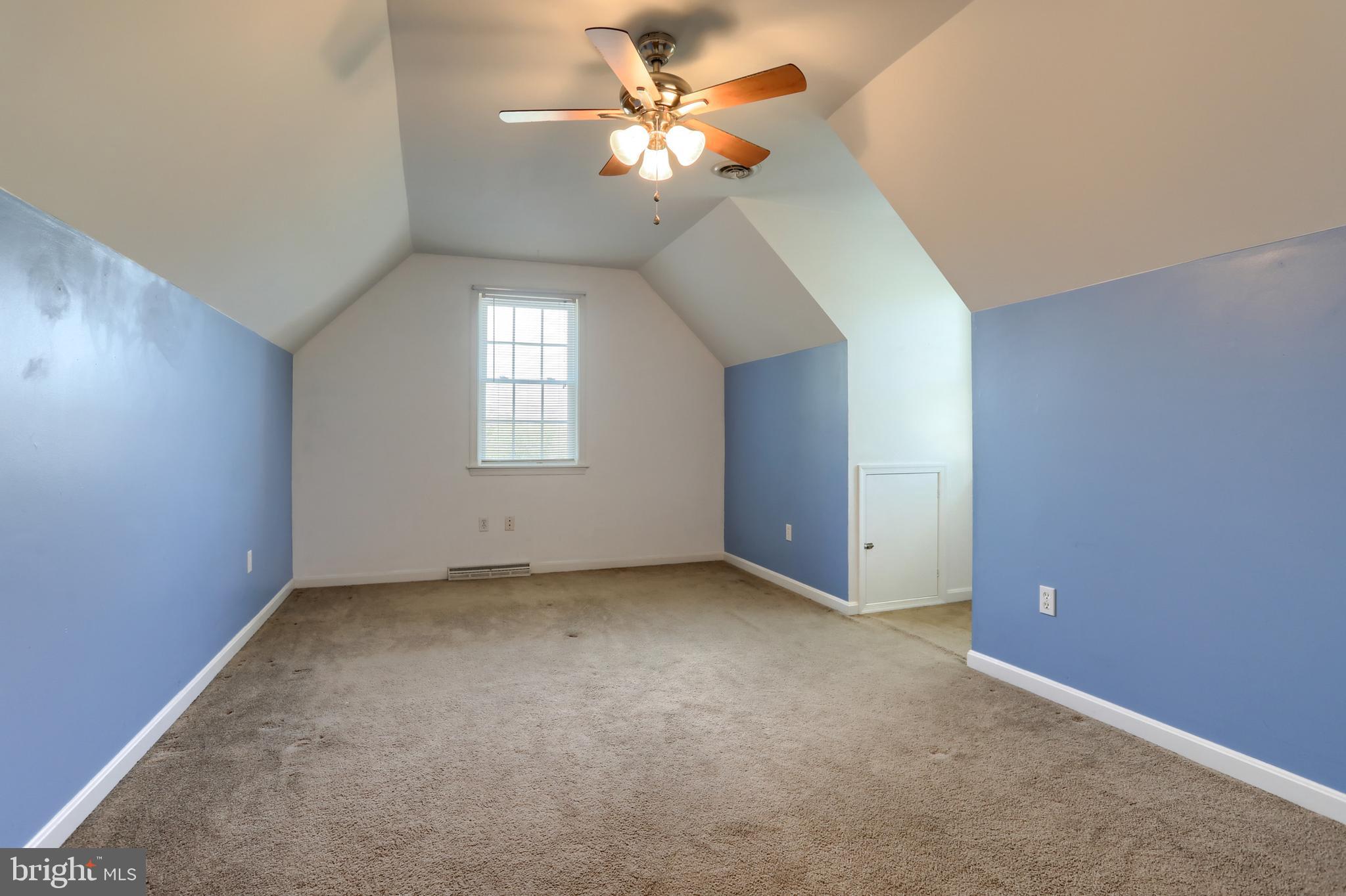 3606 Roundtop Rd