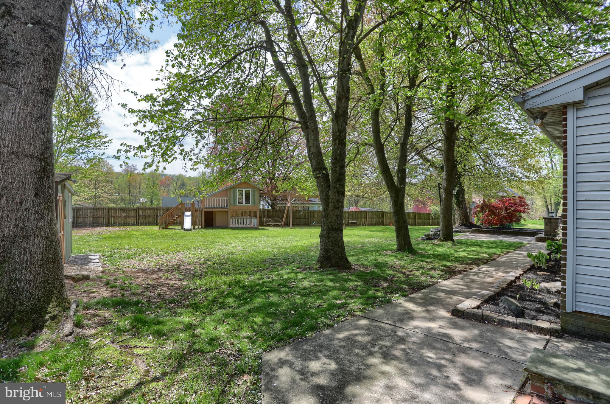 3606 Roundtop Rd