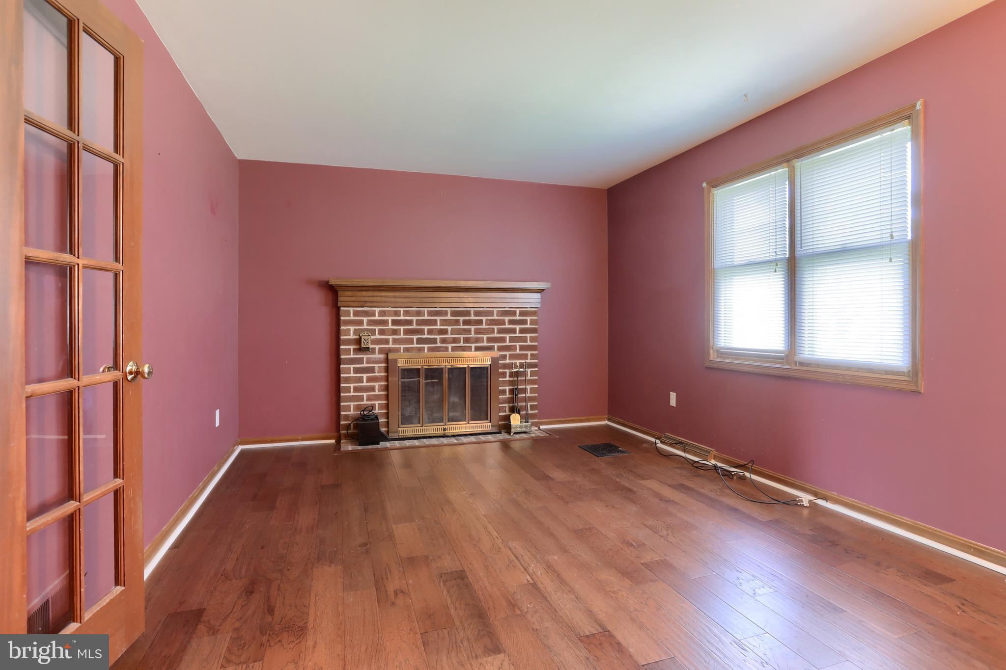 3606 Roundtop Rd