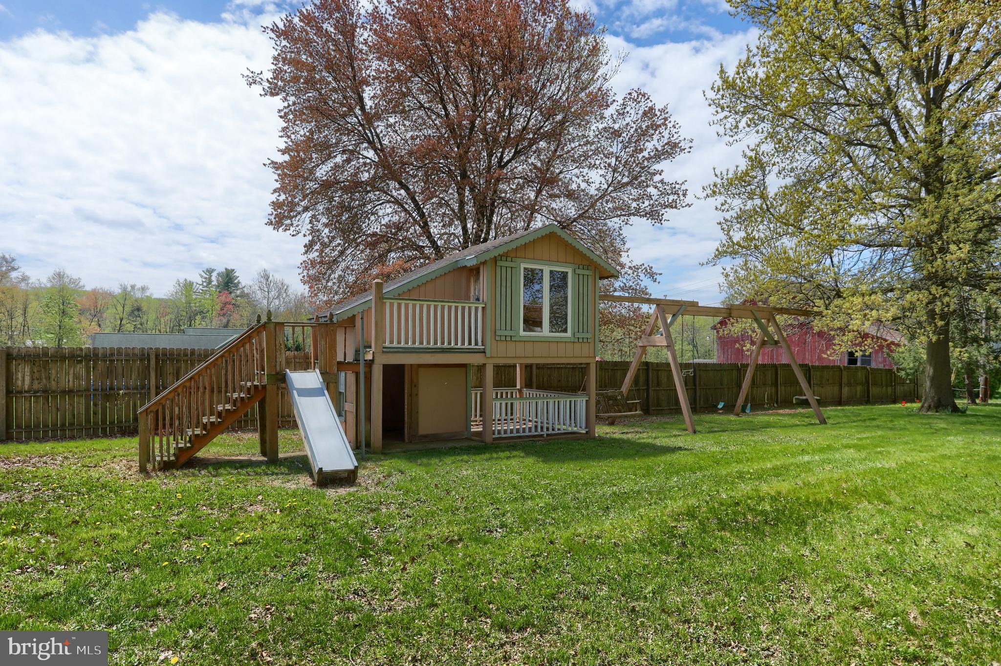3606 Roundtop Rd