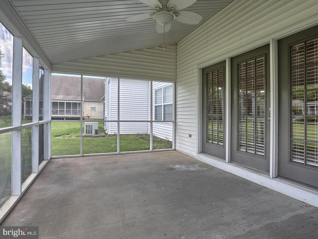 1835 DEER RUN DRIVE