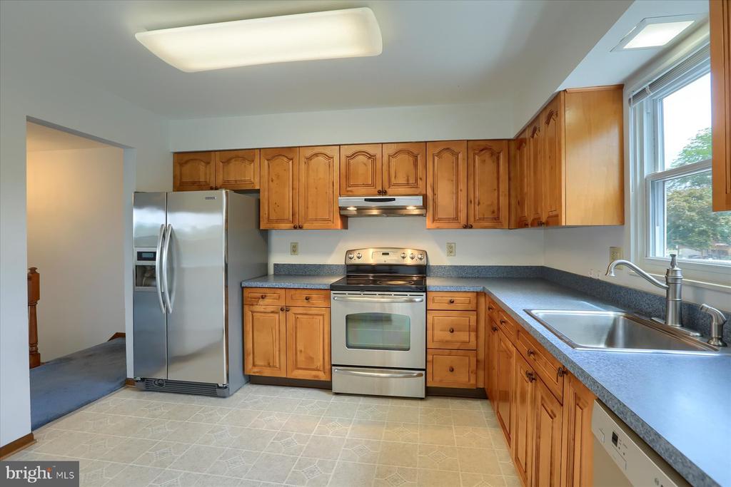 102 Fairview Dr
