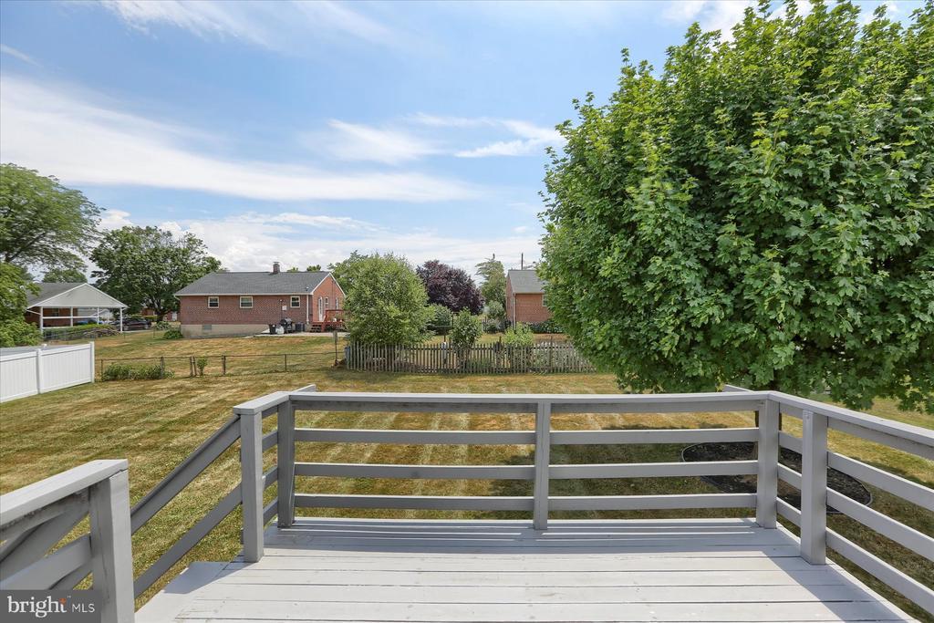 102 Fairview Dr